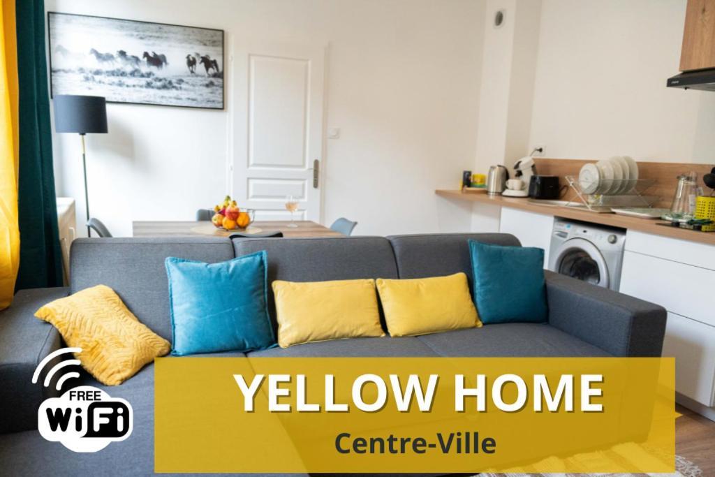 Fougères Yellow Home מראה חיצוני תמונה
